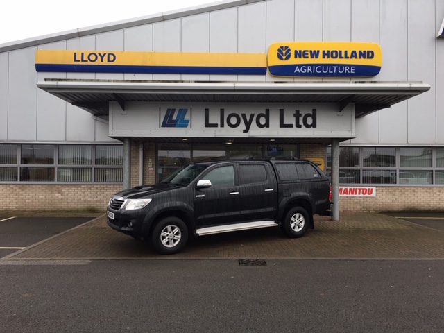 14 14 Toyota Hilux - £14495