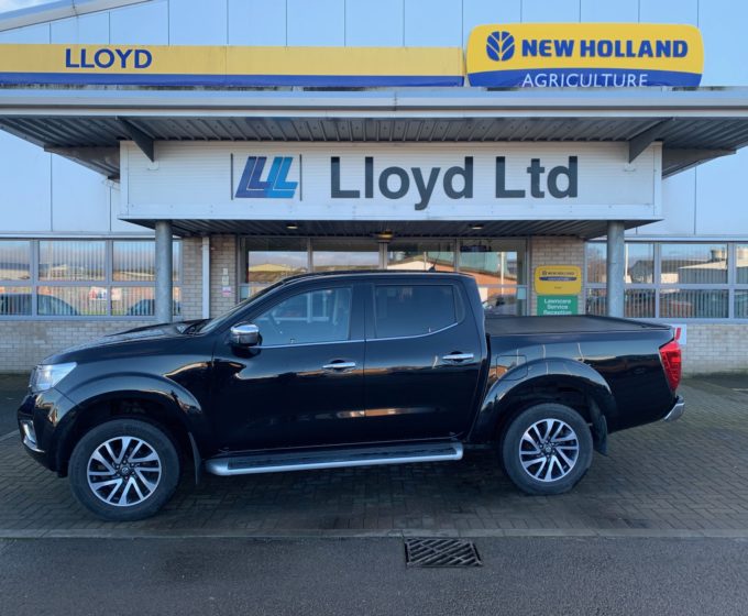 Nissan Navara 2.3 N-Connecta Double Cab Pick-Up