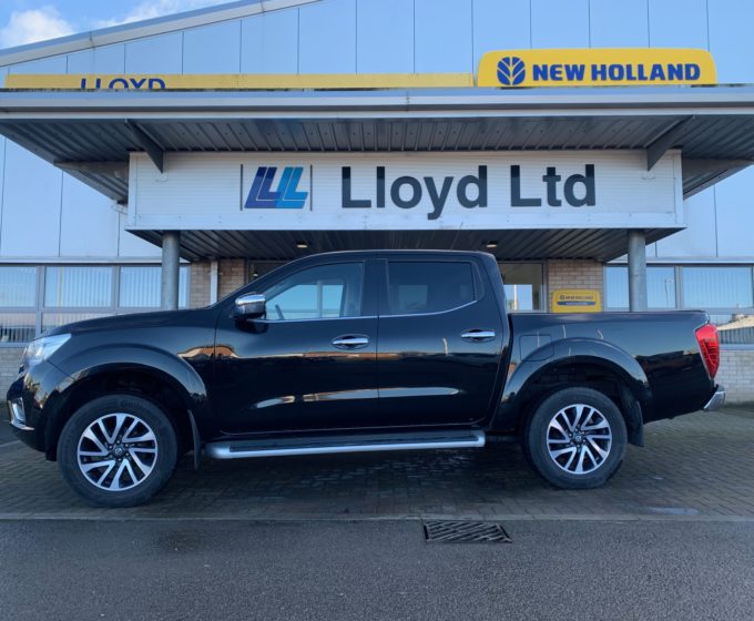 Nissan Navara 2.3 N-Connecta Double Cab Pick-Up